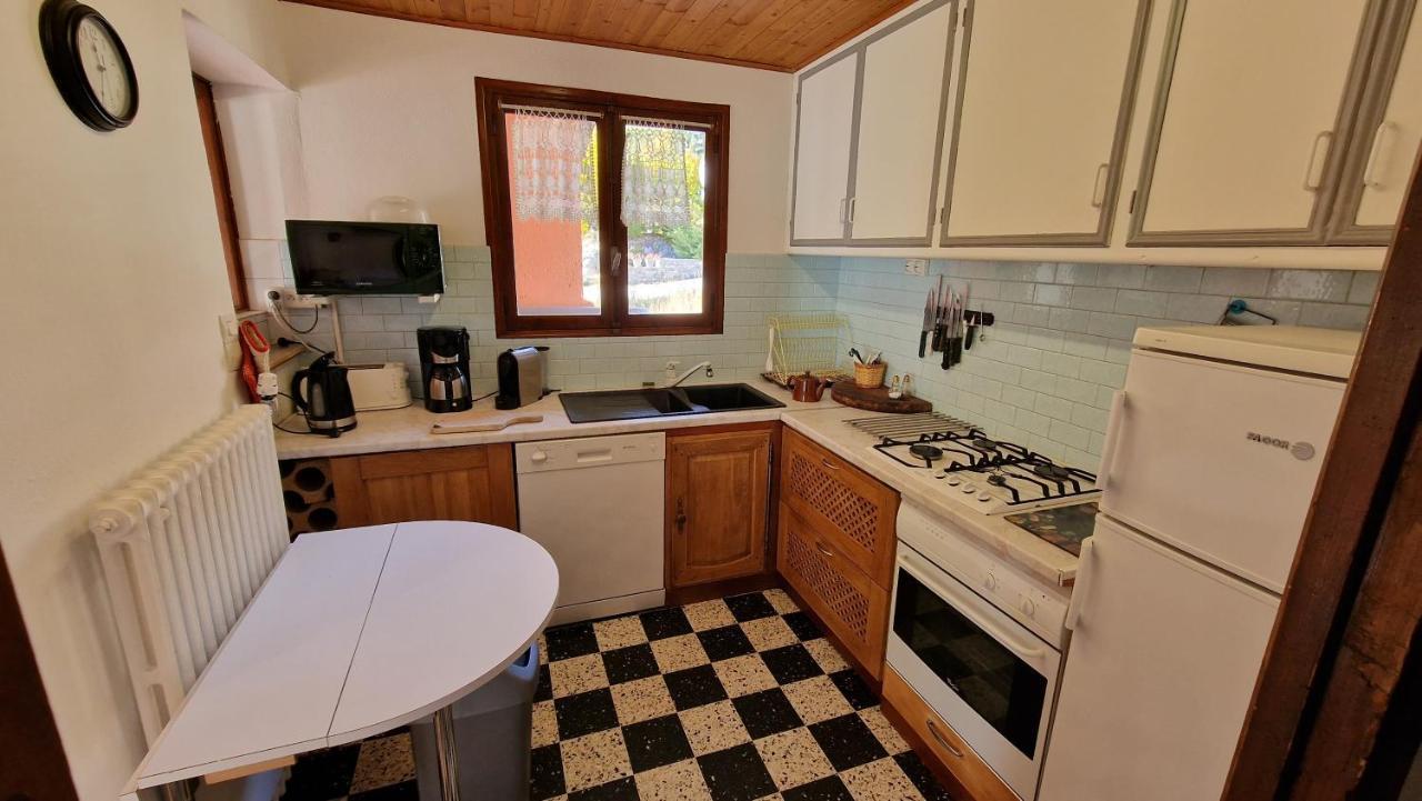 L'acinos Apartment *