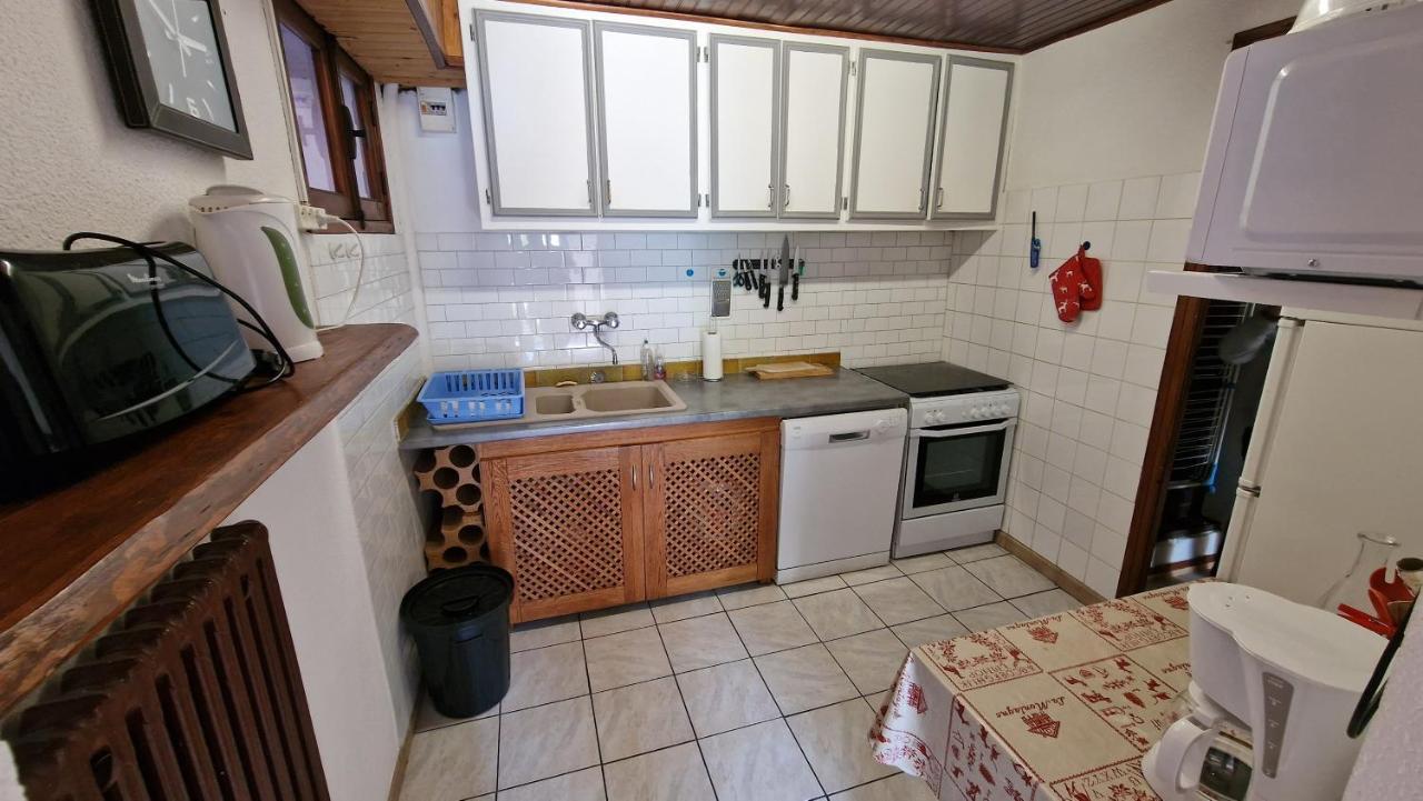 L'acinos Apartment *
